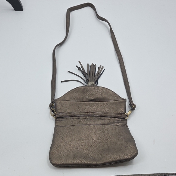 Chic Metallic Bronze Crossbody Bag with Tassel - Picture 9 of 16